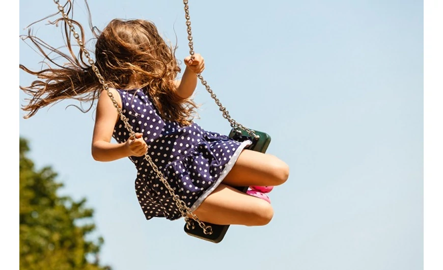 Ce mai lipsește din grădină? Aveți deja un leagăn?